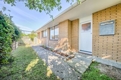 Photo of property in 1/21 Roband Crescent, Brown Owl, Upper Hutt, 5018