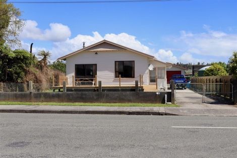 Photo of property in 126 Waverley Street, Karamea, 7893