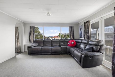 Photo of property in 6 Yates Street, Otaki Beach, Otaki, 5512