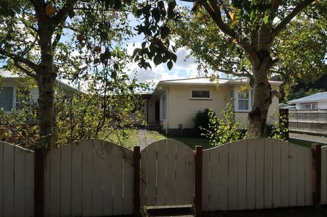 Photo of property in 63 Parkway, Wainuiomata, Lower Hutt, 5014