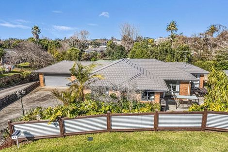 Photo of property in 12 Bella Villa Drive, Waiuku, 2123