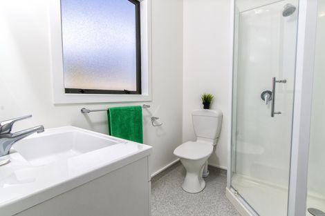 Photo of property in 8b Mckellar Court, Cromwell, 9310