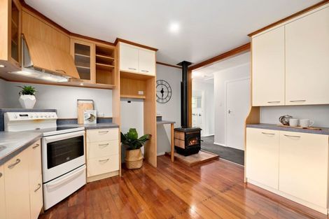 Photo of property in 11 Horoeka Street, Stokes Valley, Lower Hutt, 5019