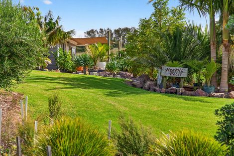 Photo of property in 252 Oneriri Road, Kaiwaka, 0573