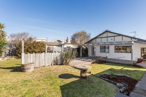 Photo of property in 8 Te Awa Avenue, Te Awa, Napier, 4110