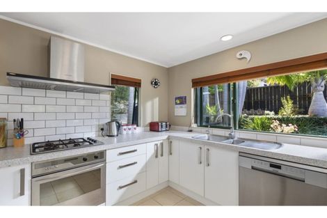 Photo of property in 1/50 Nigel Road, Browns Bay, Auckland, 0630