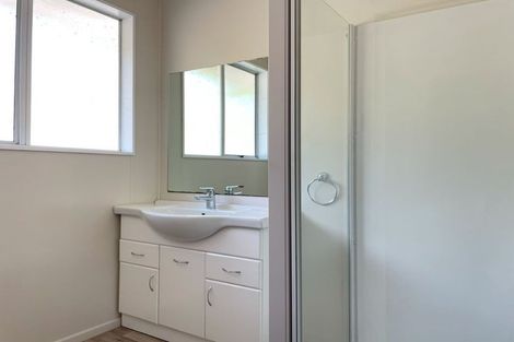 Photo of property in 87a Pinehaven Road, Pinehaven, Upper Hutt, 5019