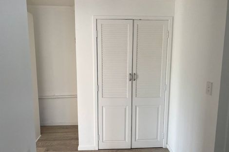 Photo of property in 12 Bryers Place, Bayview, Auckland, 0629