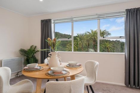 Photo of property in 2/14 Doris Gordon Crescent, Crofton Downs, Wellington, 6035