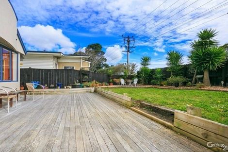Photo of property in 17 Williams Road, Hobsonville, Auckland, 0618