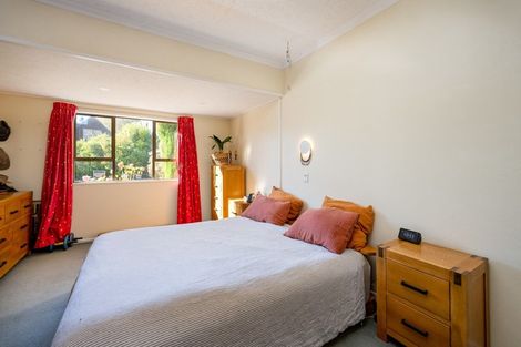 Photo of property in 142 Beacon Point Road, Wanaka, 9305