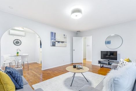 Photo of property in 55 Glendene Avenue, Glendene, Auckland, 0602