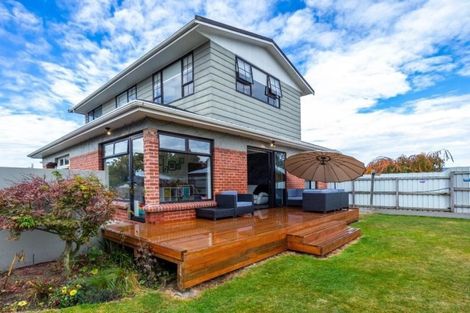 Photo of property in 98a Avenue Road, West End, Timaru, 7910
