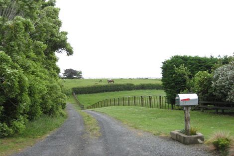 Photo of property in 71 Jack Paterson Road, Opaheke, Papakura, 2584