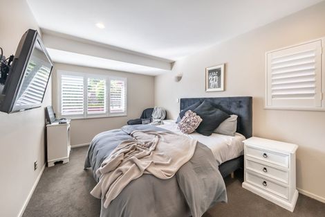 Photo of property in 10 Seymour Grove, Kingsley Heights, Upper Hutt, 5018