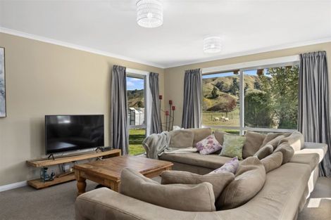 Photo of property in 971 Thorpe-orinoco Road, Thorpe, Wakefield, 7096