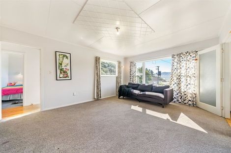 Photo of property in 6 Reid Road, Wainuiomata, Lower Hutt, 5014