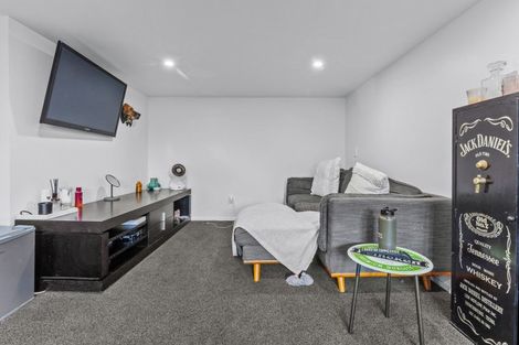 Photo of property in 44 Westpark Drive, West Harbour, Auckland, 0618