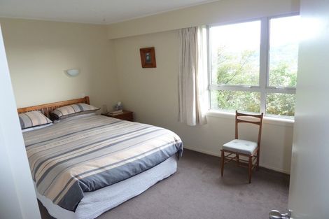 Photo of property in 6 Shotter Street, Karori, Wellington, 6012