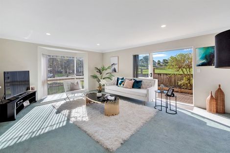 Photo of property in 2 San Marino Drive, Henderson, Auckland, 0612