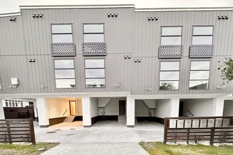 Photo of property in 6a Waiohua Road, Greenlane, Auckland, 1061