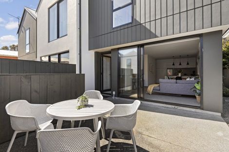 Photo of property in 19/6 Oswald Crescent, Paparangi, Wellington, 6037