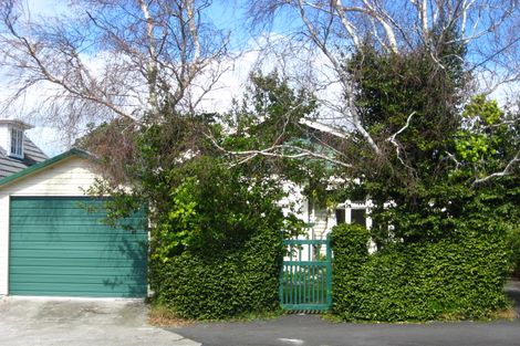 Photo of property in 39 Wallace Place, Westown, New Plymouth, 4310