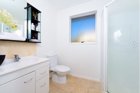 Photo of property in 24 Bellringer Road, Massey, Auckland, 0614