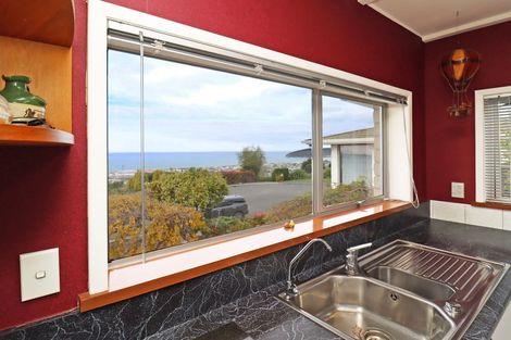 Photo of property in 17 Oakleigh Crescent, Oamaru North, Oamaru, 9400