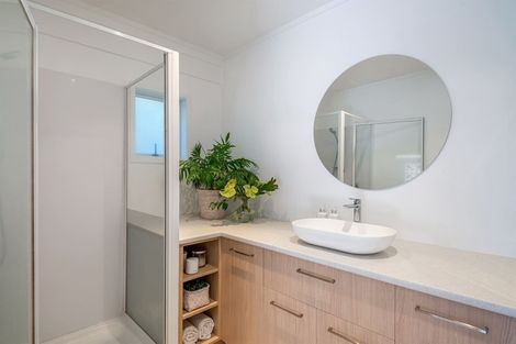 Photo of property in 47 Aotearoa Terrace, Murrays Bay, Auckland, 0630