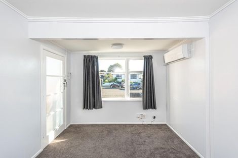 Photo of property in 1 Kupe Place, Castlecliff, Whanganui, 4501
