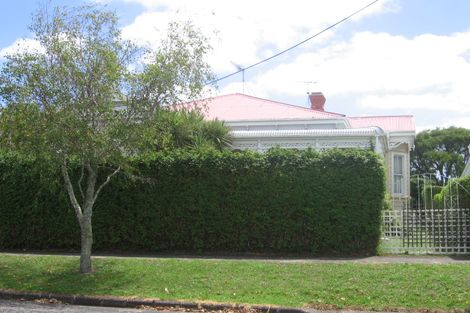 Photo of property in 25 Domain Street, Devonport, Auckland, 0624