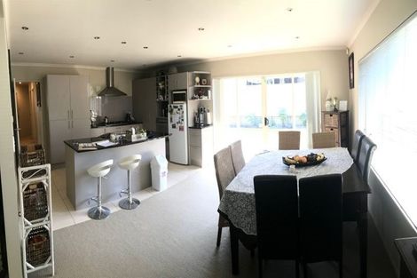 Photo of property in 400 Chapel Road, Flat Bush, Auckland, 2016