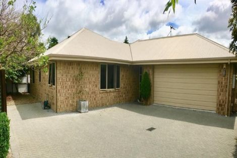 Photo of property in 12a Dover Road, St Andrews, Hamilton, 3200