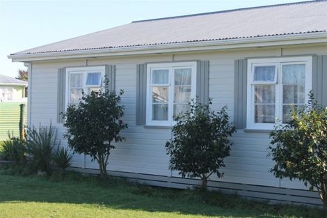 Photo of property in 1 Pilrig Place, Tokoroa, 3420
