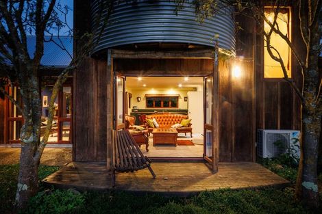 Photo of property in 220 Valley Views, Fitzherbert, Palmerston North, 4472