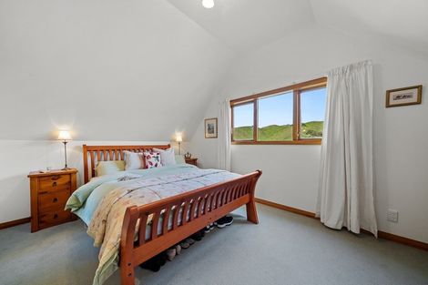 Photo of property in 1 Frobisher Street, Island Bay, Wellington, 6023