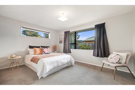 Photo of property in 5 Elsom Lane, Avonhead, Christchurch, 8042