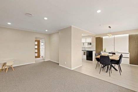 Photo of property in 11 Western View Court, Sunnyvale, Auckland, 0612