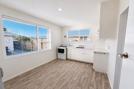 Photo of property in 2/16 Division Street, Riccarton, Christchurch, 8041