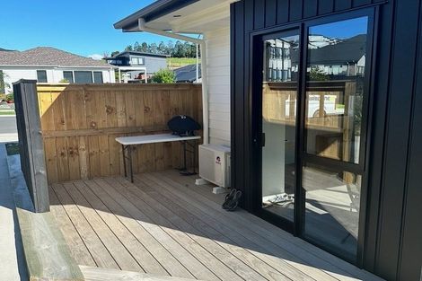 Photo of property in 17 Endurance Rise, Orewa, 0931