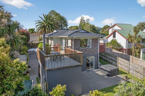 Photo of property in 27 Amorino Drive, Red Beach, 0932