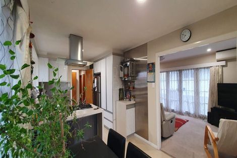 Photo of property in 2 Boothby Grove, Fairfield, Lower Hutt, 5011