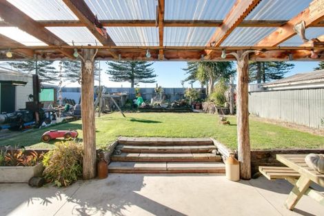 Photo of property in 6 Te Awa Avenue, Te Awa, Napier, 4110