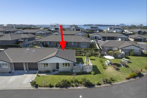 Photo of property in Waterview Estate, 53/4 Greystone Place, Omokoroa, 3114