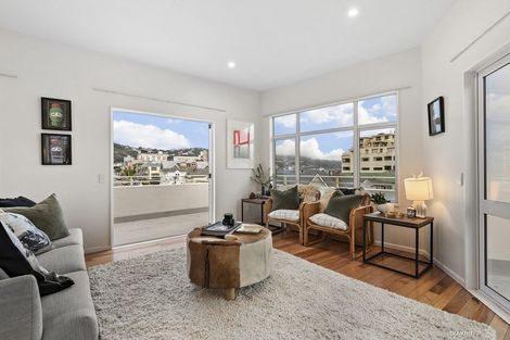 Photo of property in Hobson Flats, 10/1 Hobson Street, Pipitea, Wellington, 6011