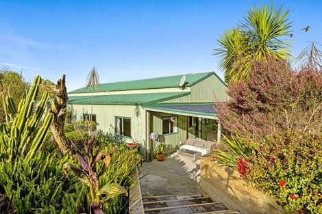 Photo of property in 979 Kaipara Flats Road, Kaipara Flats, Warkworth, 0984
