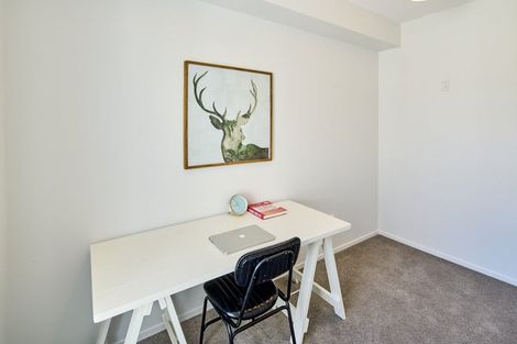 Photo of property in 35 Karo Drive, Te Aro, Wellington, 6011