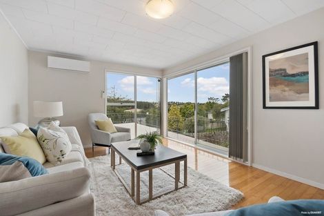 Photo of property in 1/10 Mcquoid Place, Glenfield, Auckland, 0629