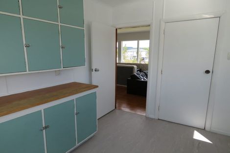 Photo of property in 34 Roberts Street, Tawa, Wellington, 5028